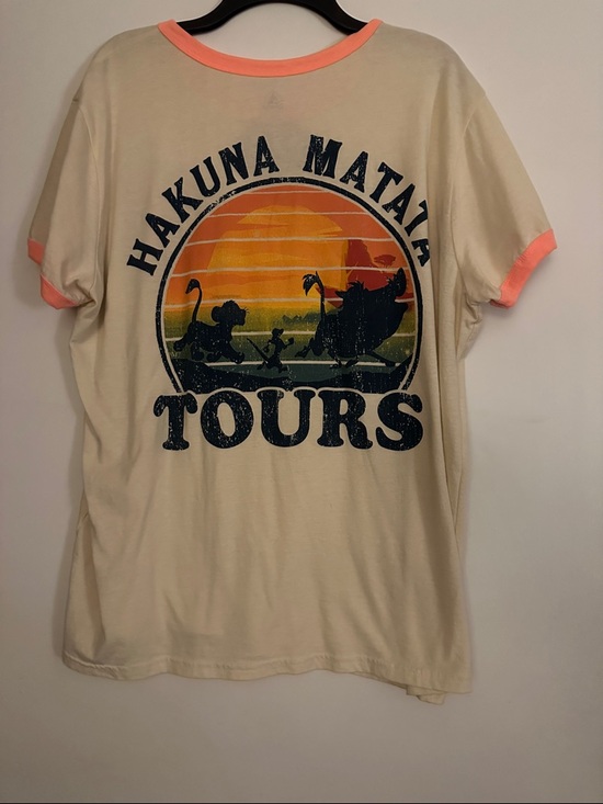 Disney Tops - Disney Hakuna Matata Tours Short-Sleeve Graphic Tee in Cream with Coral Trim
